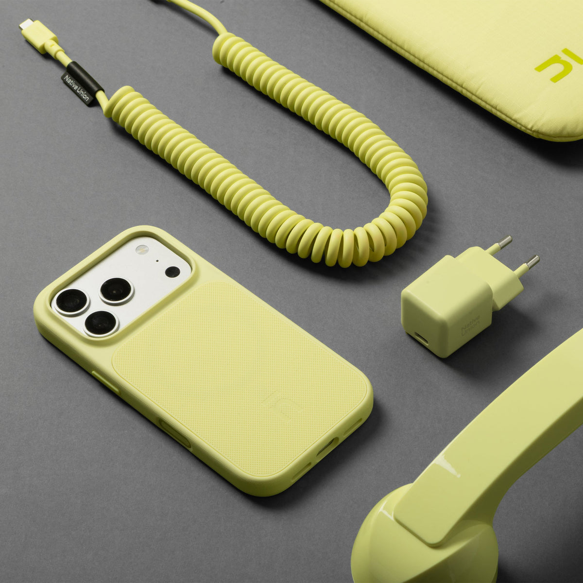 __vg|Sarı|6|neo-18p-sari-07|Apple iPhone 18 Pro Kılıf MagSafe Şarj Özellikli Darbe Emici Native Union Neo Serisi Kapak