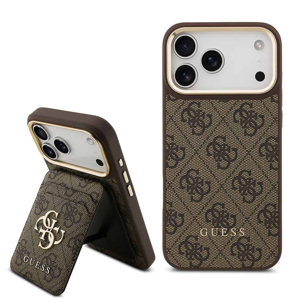 __vg|Kahverengi|0|3666339558741-01|Apple iPhone 17 Pro Max Kılıf Guess Orjinal Lisanslı MagSafe Şarj Özellikli 4G Metal Büyük Logolu Kartlıklı Kapak