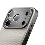 Apple iPhone 18 Pro Max Kılıf MagSafe Şarj Özellikli Deri Dokulu Native Union 2025 Active Serisi Kapak - Beyaz