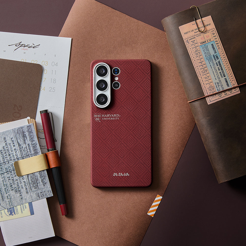 __vg|Kırmızı|7|741654368862-08|Galaxy S26 Ultra Kılıf M-safe Şarj Özellikli Aramid Karbon Fiber Pitaka Harvard University Serisi Kapak