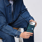 __vg|Mavi|8|741654369630-09|Apple iPhone 17 Pro Max Kılıf MagSafe Şarj Özellikli Aramid Karbon Fiber Pitaka Flora in Grid Serisi Kapak