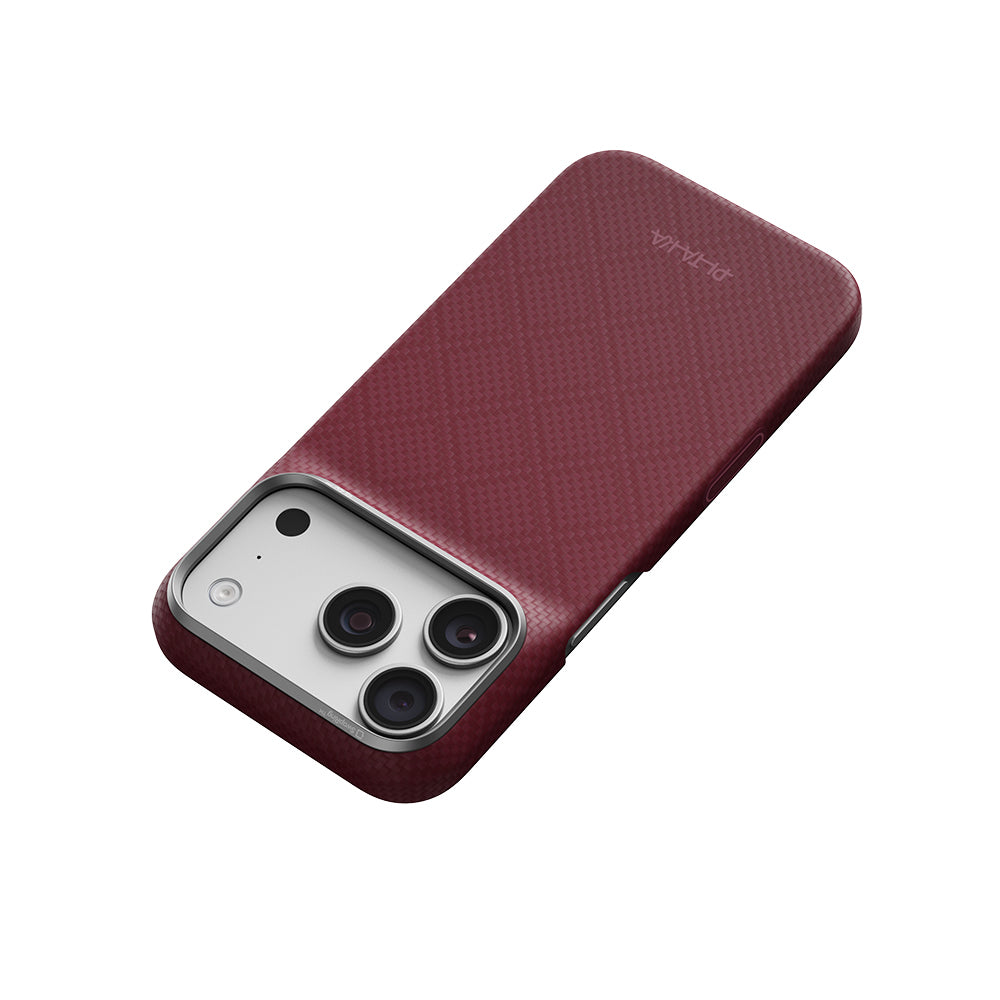 Apple iPhone 18 Pro Kılıf MagSafe Şarj Özellikli Aramid Karbon Fiber Pitaka Argyle Serisi Kapak - Bordo