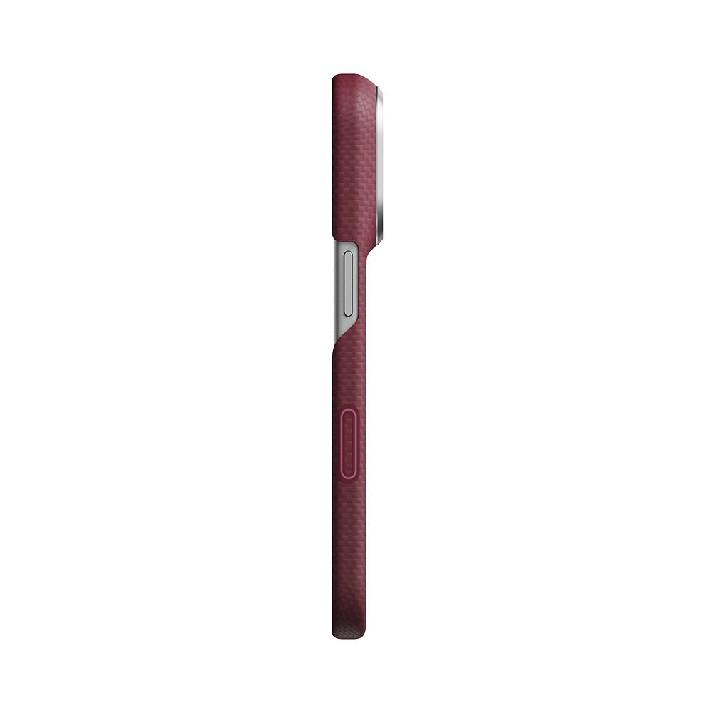 Apple iPhone 18 Pro Kılıf MagSafe Şarj Özellikli Aramid Karbon Fiber Pitaka Argyle Serisi Kapak - Bordo