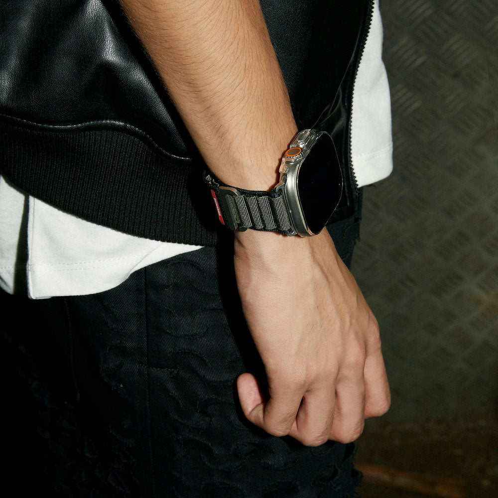 __genel|10|apple-watch-44mm-skinarma-kobu-hasir-kordon-11|Apple Watch 44mm SkinArma Kobu Hasır Kordon