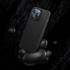 __genel|4|apple-iphone-14-pro-max-kilif-karbon-fiber-benks-civilian-aramid-protective-kapak-05|Apple iPhone 14 Pro Max Kılıf Karbon Fiber Benks Civilian Aramid Protective Kapak