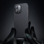 __genel|6|apple-iphone-14-pro-max-kilif-m-safe-ozellikli-karbon-fiber-benks-essential-kevlar-kapak-07|Apple iPhone 14 Pro Max Kılıf MagSafe Özellikli Karbon Fiber Benks Essential Kevlar Kapak