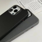 __genel|4|apple-iphone-14-pro-max-kilif-m-safe-sarj-ozellikli-karbon-fiber-gorunumlu-zore-troy-kapak-05|Apple iPhone 14 Pro Max Kılıf MagSafe Şarj Özellikli Karbon Fiber Görünümlü Gordonix Troy Kapak
