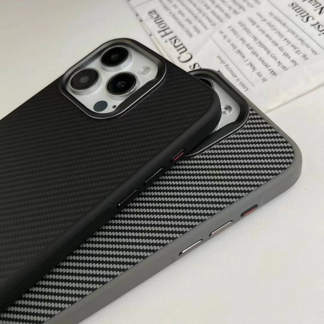 __genel|4|apple-iphone-14-pro-max-kilif-m-safe-sarj-ozellikli-karbon-fiber-gorunumlu-zore-troy-kapak-05|Apple iPhone 14 Pro Max Kılıf MagSafe Şarj Özellikli Karbon Fiber Görünümlü Gordonix Troy Kapak