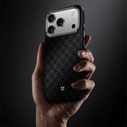 __genel|17|apple-iphone-17-pro-max-kilif-m-safe-sarj-ozellikli-benks-armorpro-armorgrid-serisi-kevlar-karbon-kapak-18|Apple iPhone 17 Pro Max Kılıf MagSafe Şarj Özellikli Benks ArmorPro ArmorGrid Serisi Kevlar Karbon Kapak