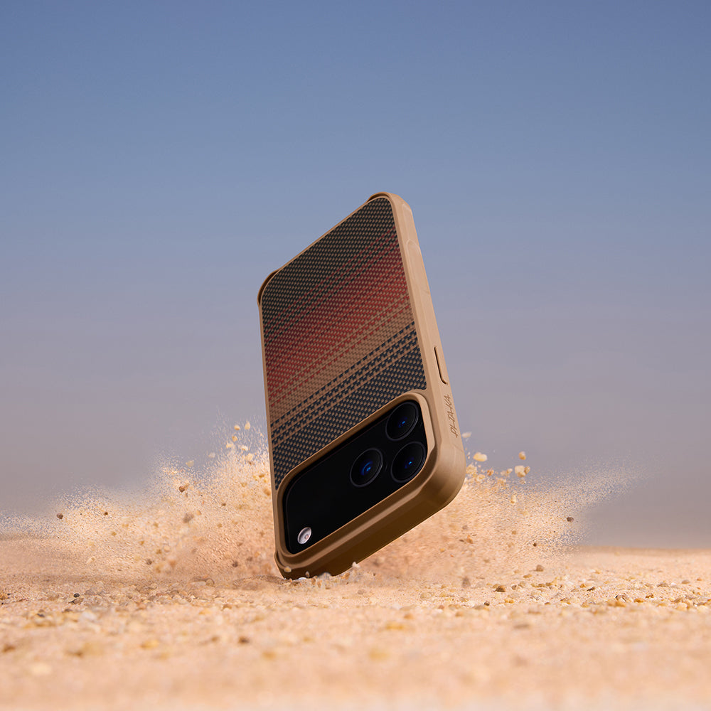 __genel|6|apple-iphone-17-pro-max-kilif-m-safe-sarj-ozellikli-pitaka-tactile-woven-sunset-moonrise-aramid-pro-guard-serisi-karbon-kapak-07|Apple iPhone 17 Pro Max Kılıf MagSafe Şarj Özellikli Pitaka Tactile Woven Sunset-Moonrise Aramid Pro Guard Serisi Karbon Kapak